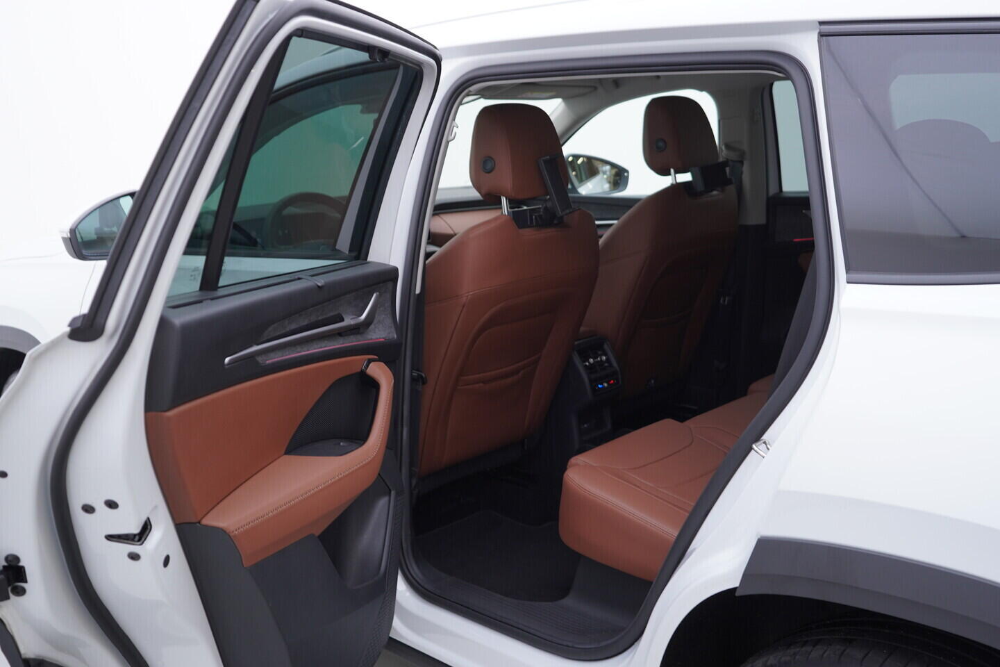 OV190V10757_39.webp_KODIAQ Selection 2.0 TDI 142 kW automat, DPH