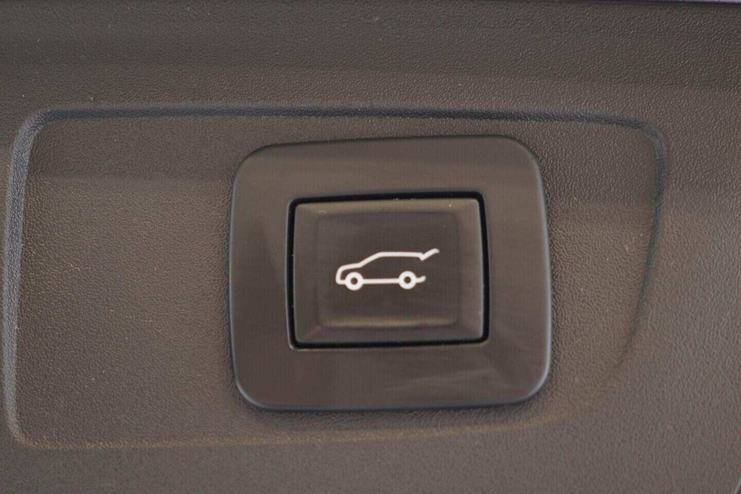 OV190V10758_38.webp_INSIGNIA Ultimate 2.0  128 kW automat, DPH