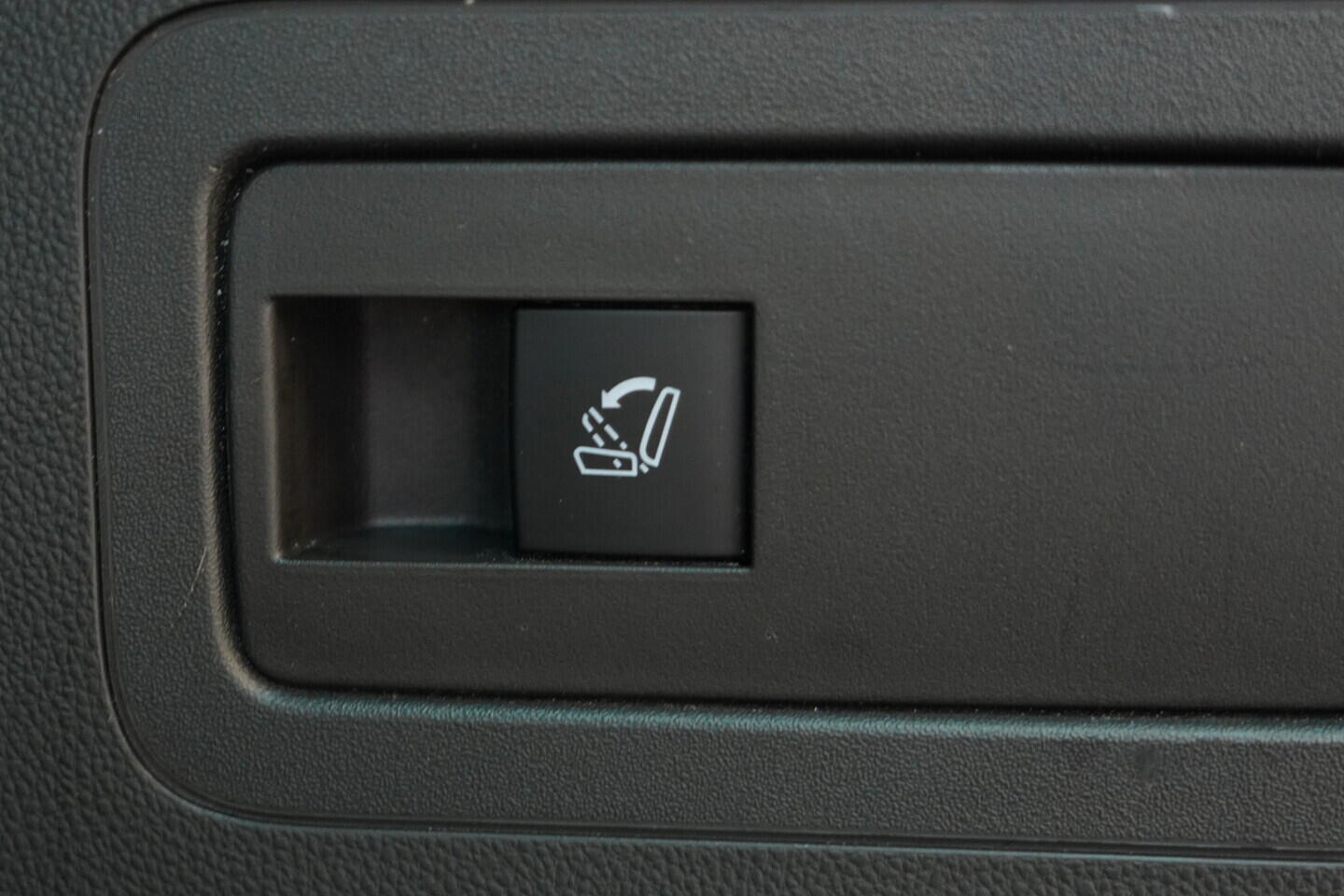 OV190V10758_40.webp_INSIGNIA Ultimate 2.0  128 kW automat, DPH