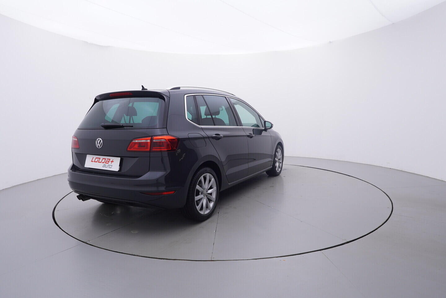 OV190V10759_14.webp_GOLF SPORTSVAN Highline 2.0 TDI 110 kW manuál