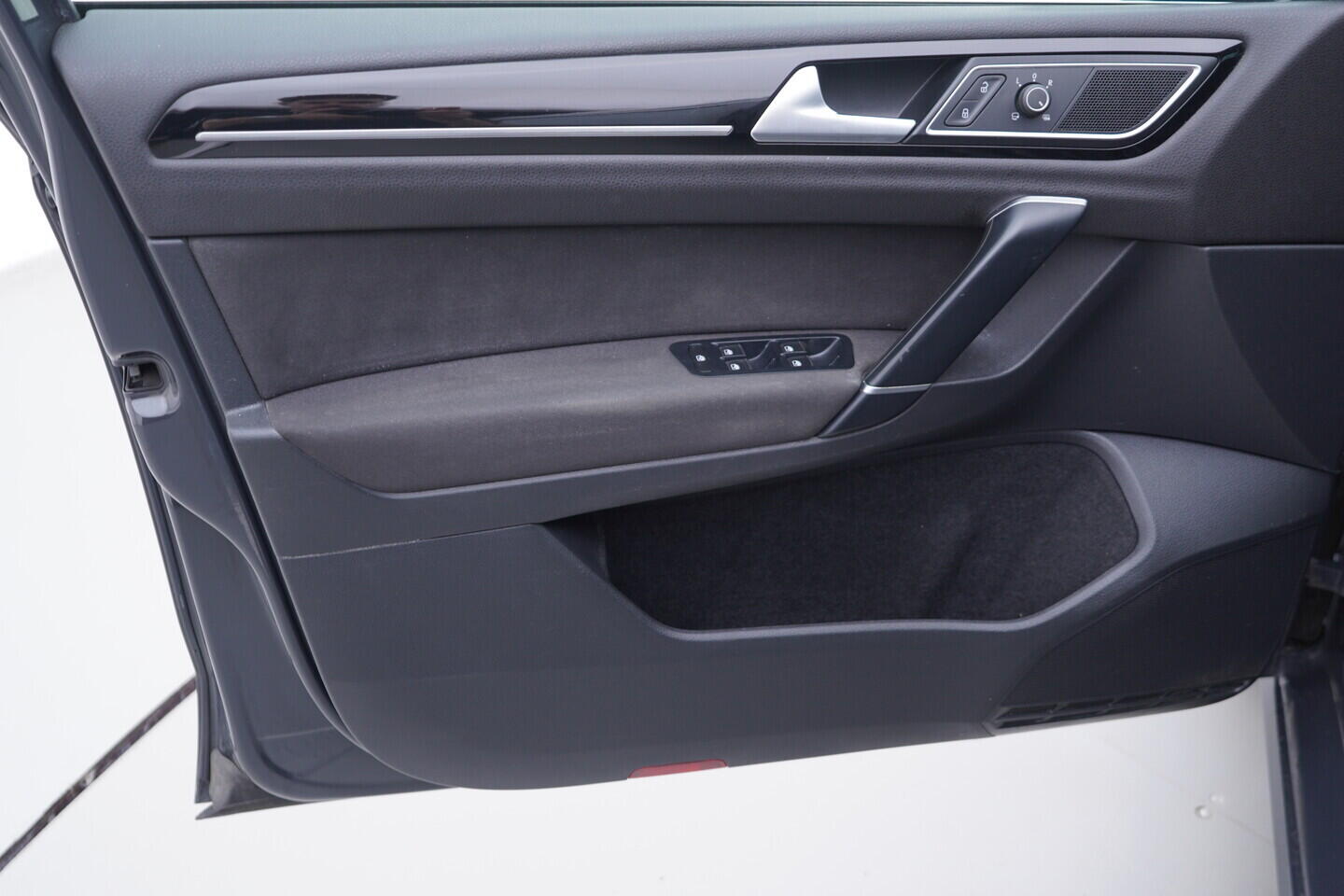 OV190V10759_19.webp_GOLF SPORTSVAN Highline 2.0 TDI 110 kW manuál