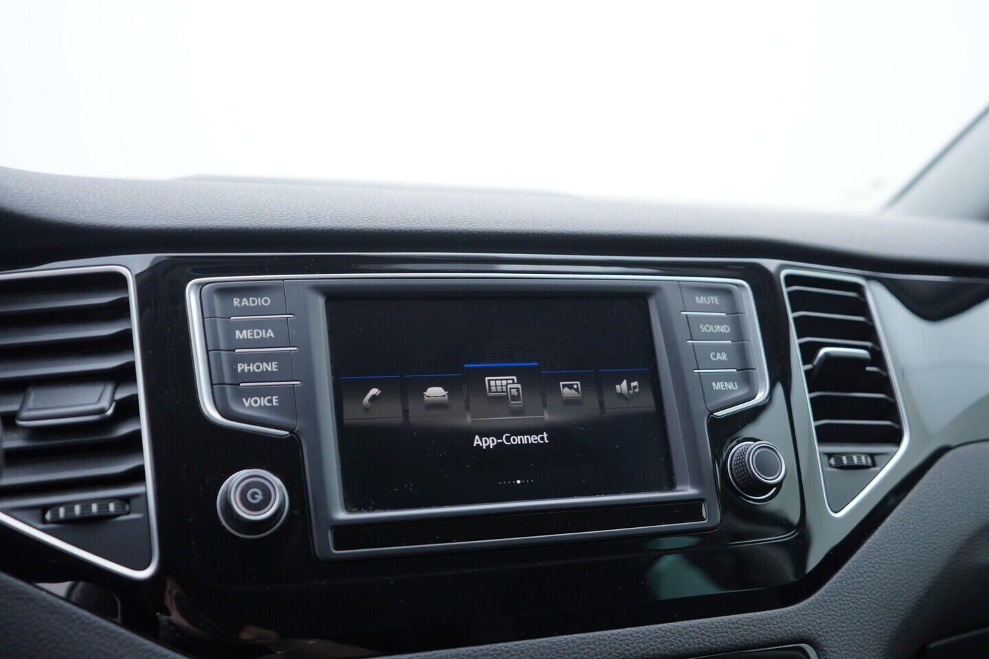 OV190V10759_27.webp_GOLF SPORTSVAN Highline 2.0 TDI 110 kW manuál