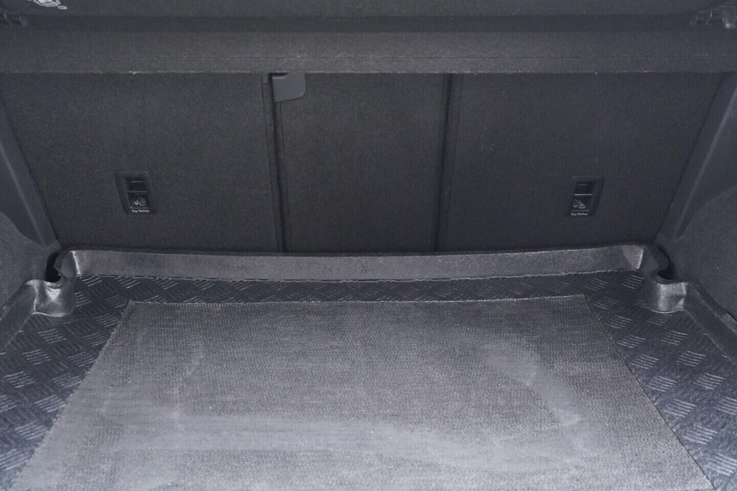 OV190V10759_35.webp_GOLF SPORTSVAN Highline 2.0 TDI 110 kW manuál