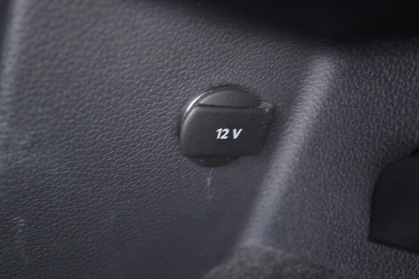 OV190V10759_36.webp_GOLF SPORTSVAN Highline 2.0 TDI 110 kW manuál