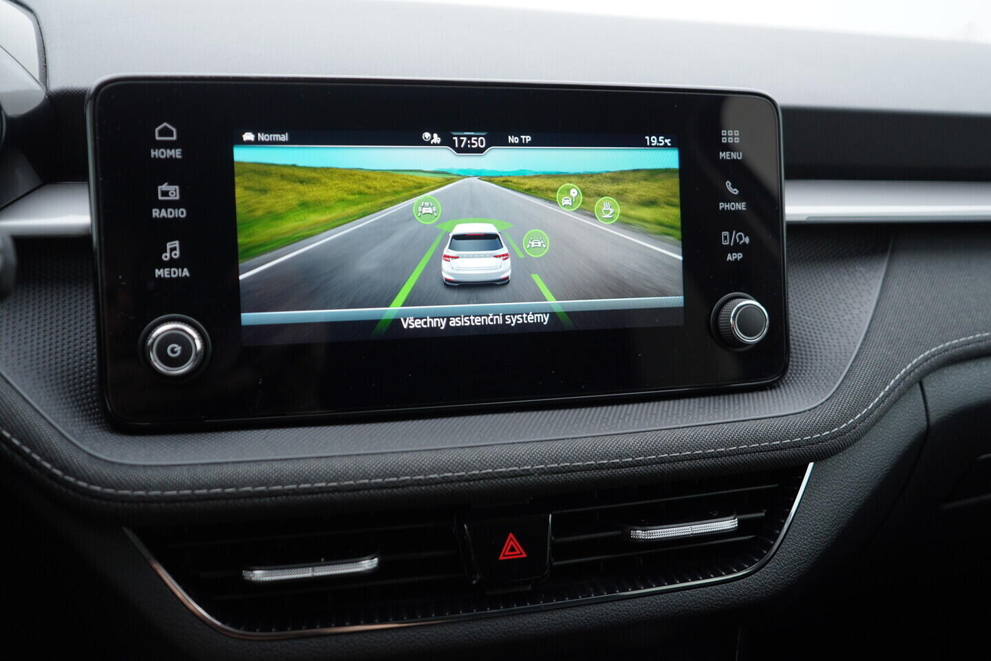 OV190V10764_30.webp_FABIA Top Selection 1.0 TSI 85 kW automat, DPH