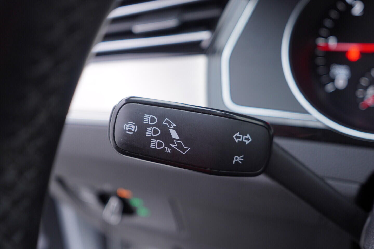 OV190V10765_25.webp_PASSAT  2.0 TDI 110 kW automat, DPH