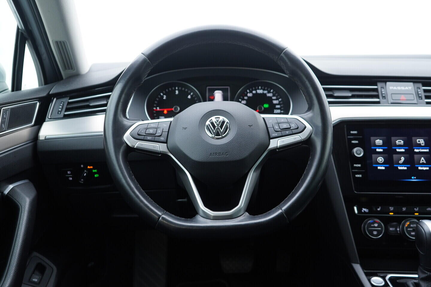 OV190V10765_28.webp_PASSAT  2.0 TDI 110 kW automat, DPH