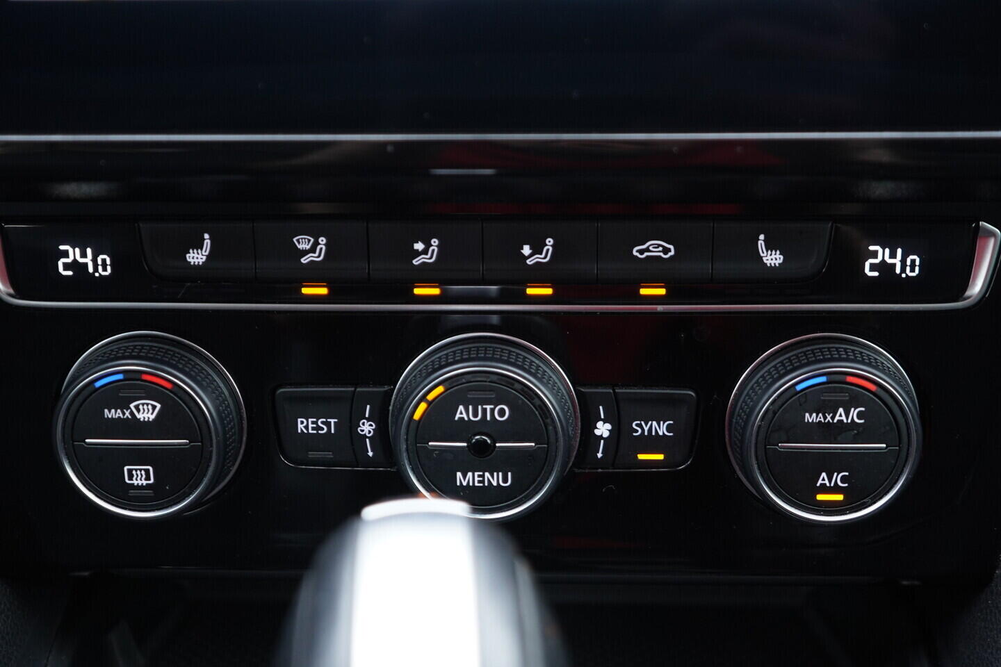 OV190V10765_33.webp_PASSAT  2.0 TDI 110 kW automat, DPH