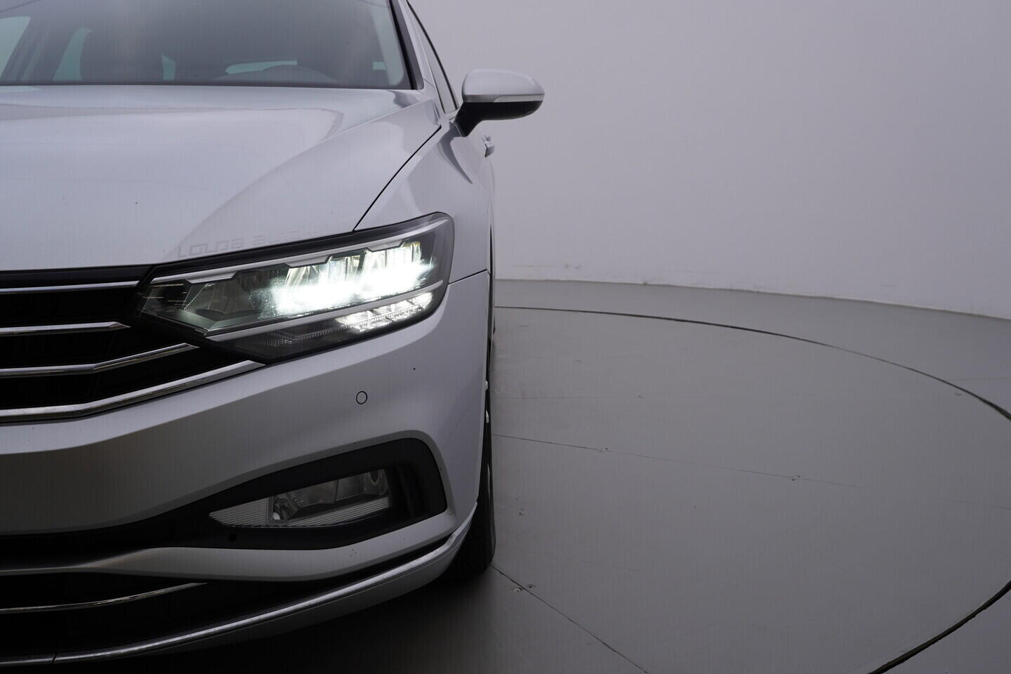 OV190V10765_46.webp_PASSAT  2.0 TDI 110 kW automat, DPH