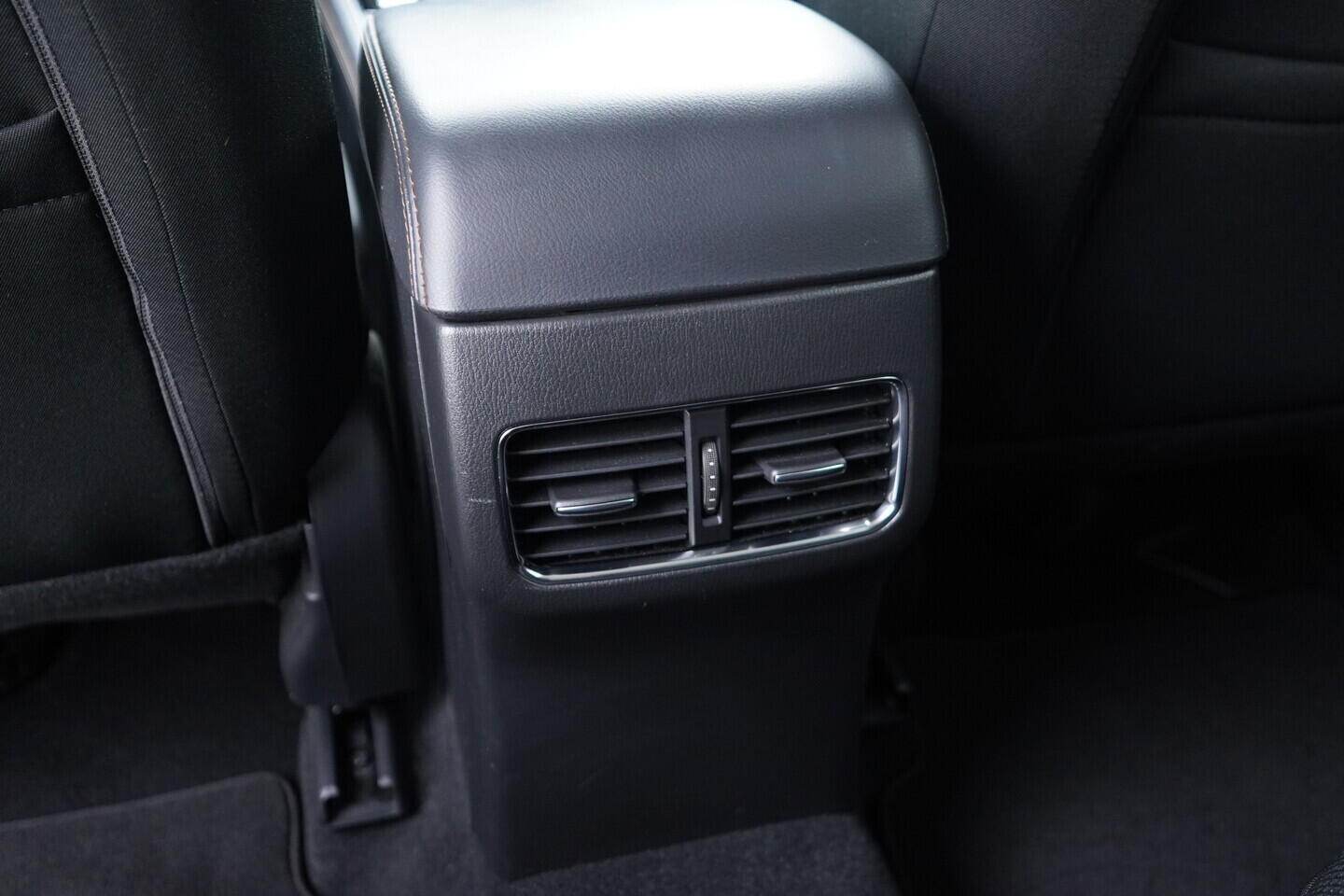 OV190V10768_36.webp_CX-5  2.5  143 kW automat, DPH