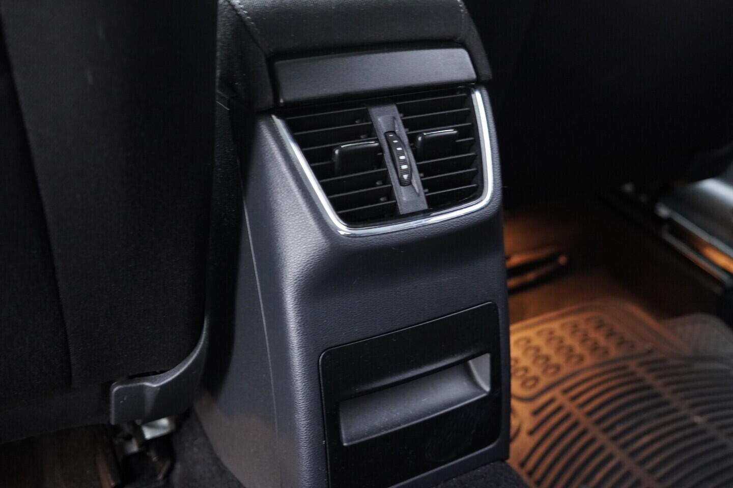 OV190V10770_38.webp_OCTAVIA  1.8 TSI 132 kW manuál