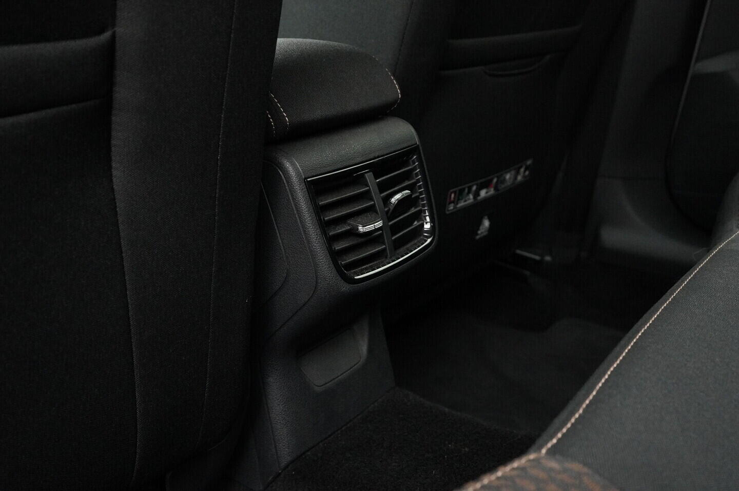 OV190V10771_26.webp_FABIA Top Selection 1.0 TSI 85 kW automat, DPH