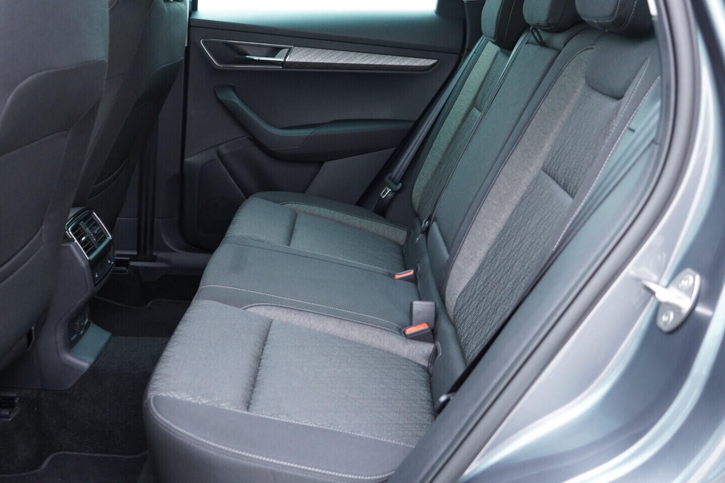 OV190V10773_37.webp_KAROQ Selection 1.5 TSI 110 kW automat, DPH