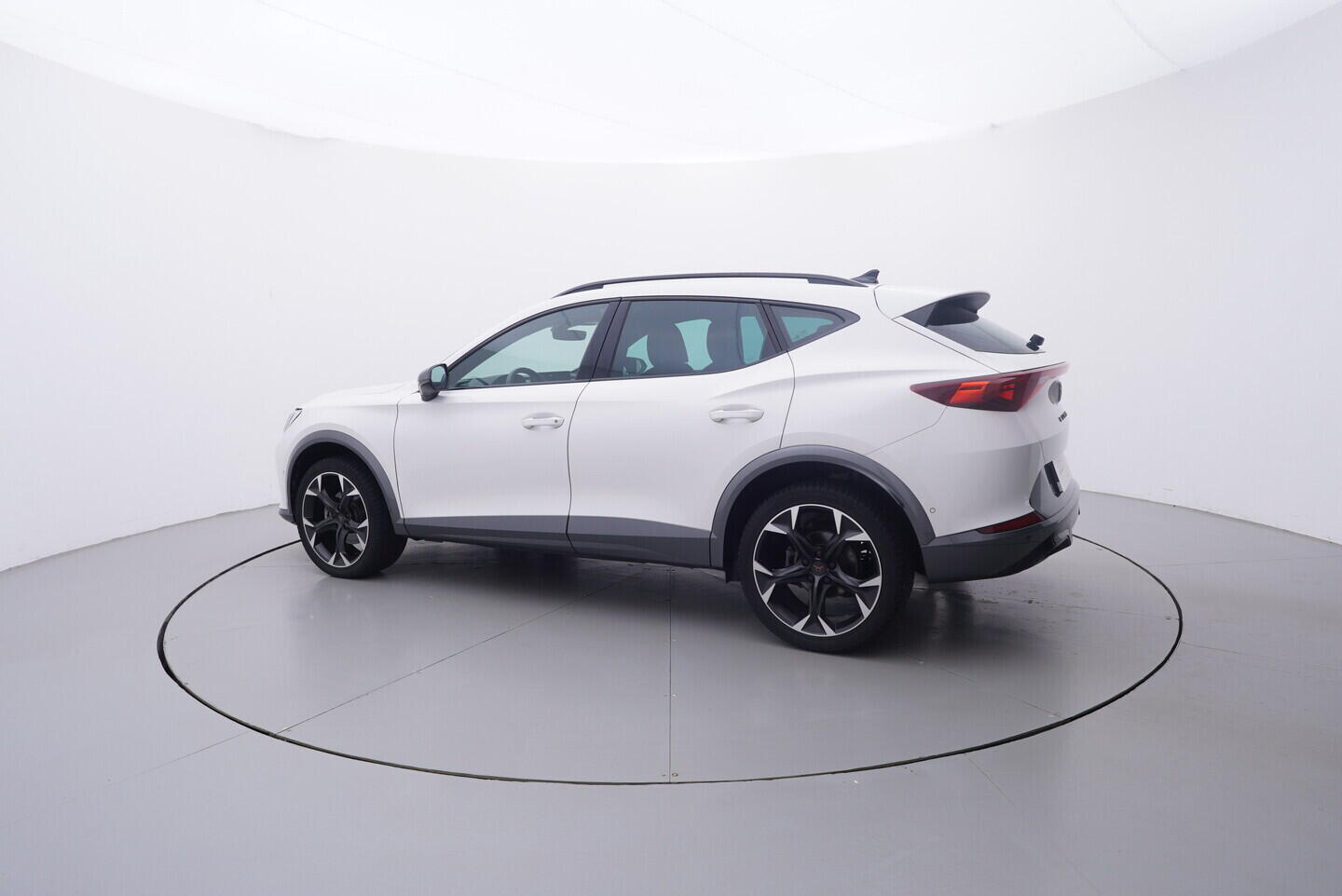 OV190V10777_12.webp_FORMENTOR  2.0 TSI 140 kW automat, DPH