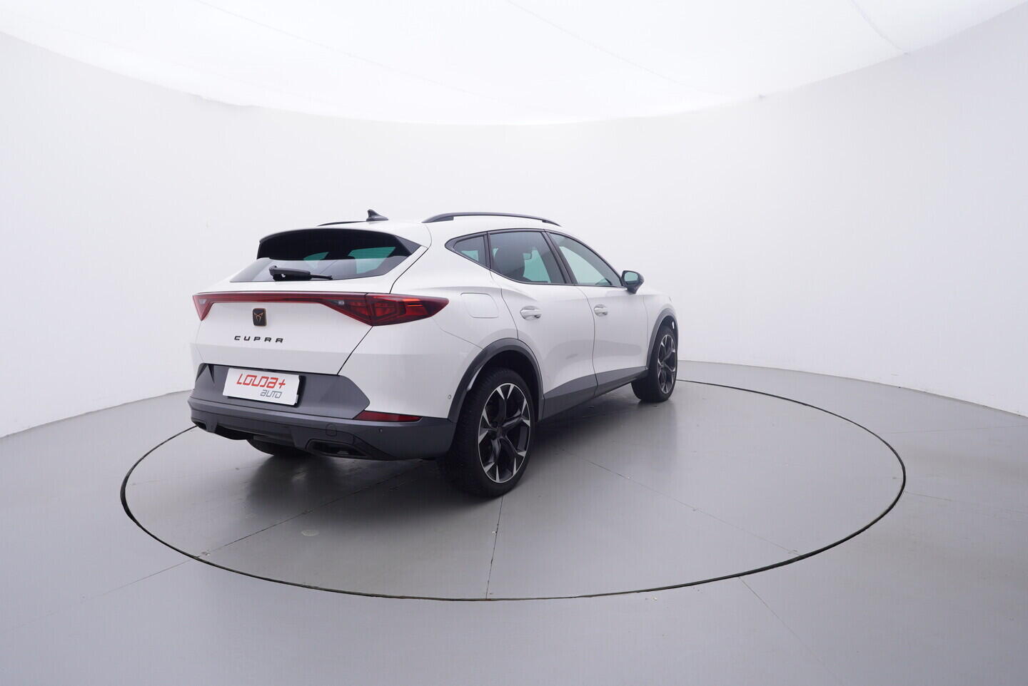 OV190V10777_14.webp_FORMENTOR  2.0 TSI 140 kW automat, DPH