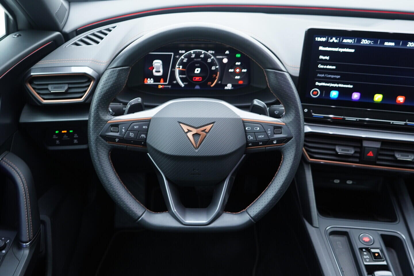 OV190V10777_26.webp_FORMENTOR  2.0 TSI 140 kW automat, DPH