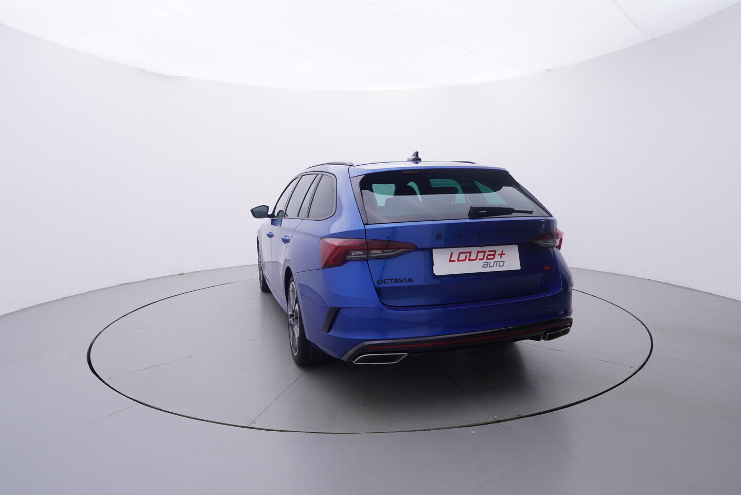 OV190V10778_13.webp_OCTAVIA  2.0 TSI 180 kW automat, DPH