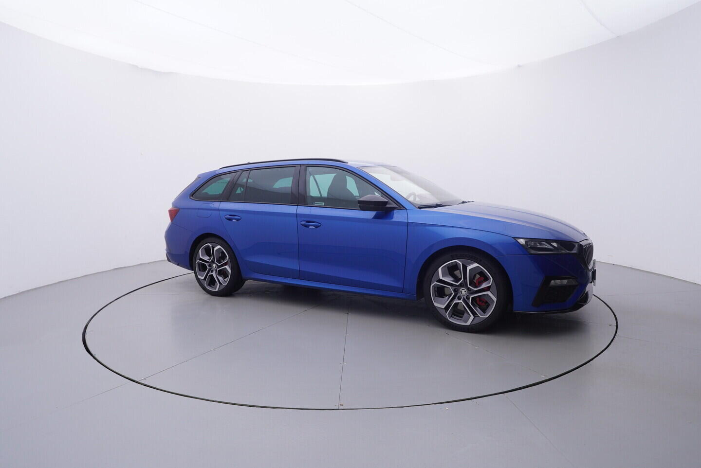 OV190V10778_16.webp_OCTAVIA  2.0 TSI 180 kW automat, DPH