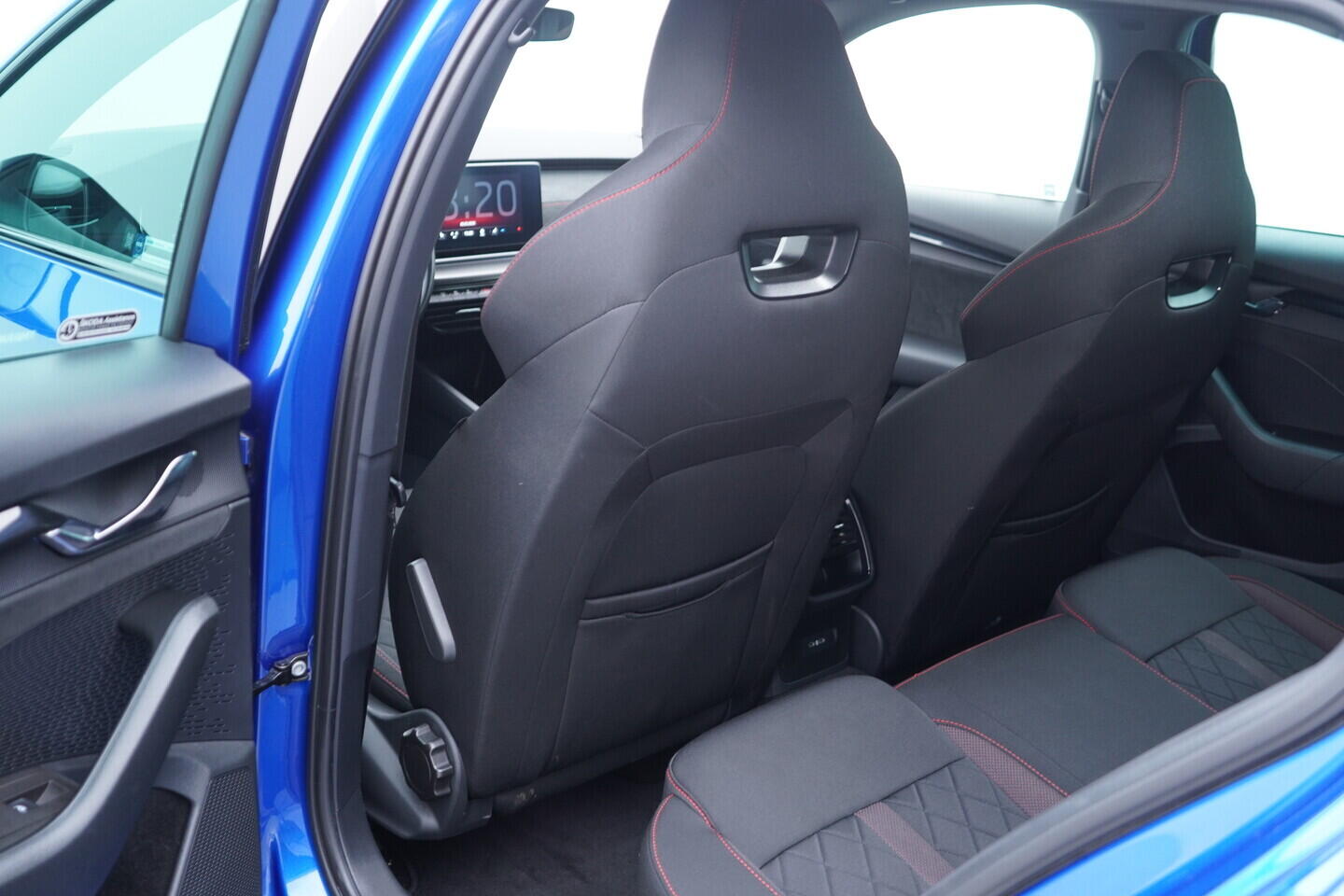 OV190V10778_36.webp_OCTAVIA  2.0 TSI 180 kW automat, DPH