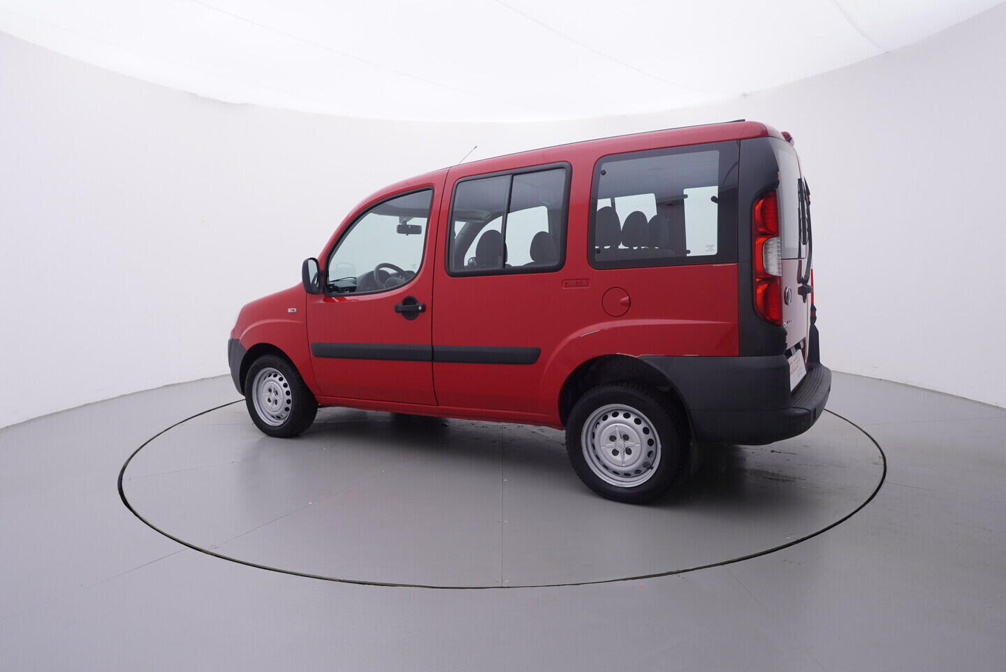 OV190V10779_12.webp_DOBLÓ Family 1.4 16V 57 kW manuál