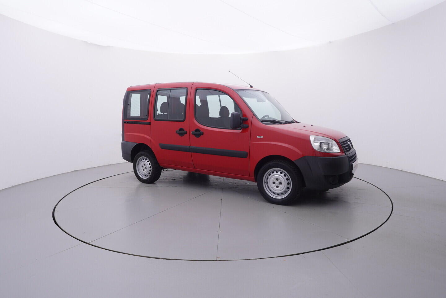 OV190V10779_16.webp_DOBLÓ Family 1.4 16V 57 kW manuál