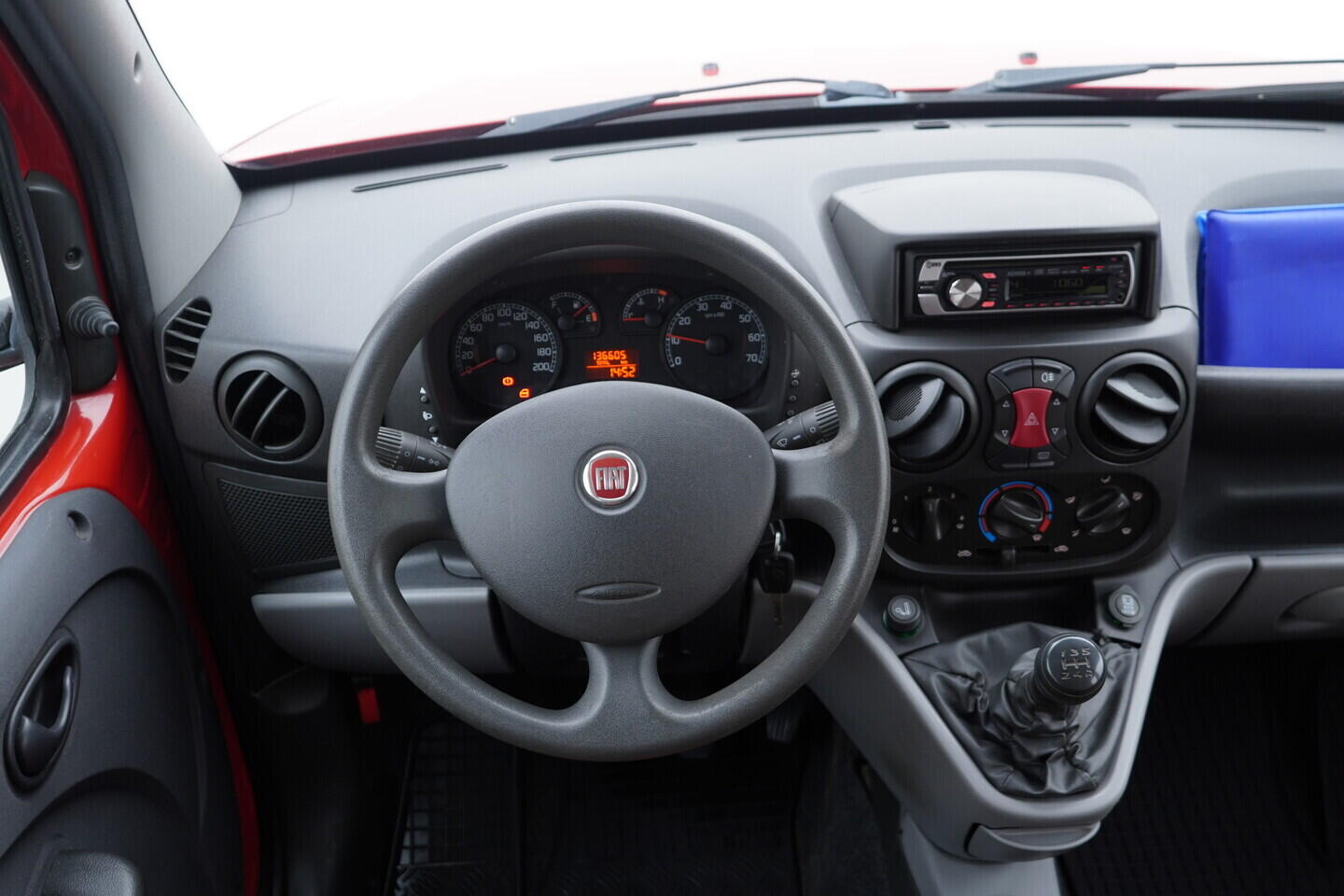 OV190V10779_24.webp_DOBLÓ Family 1.4 16V 57 kW manuál