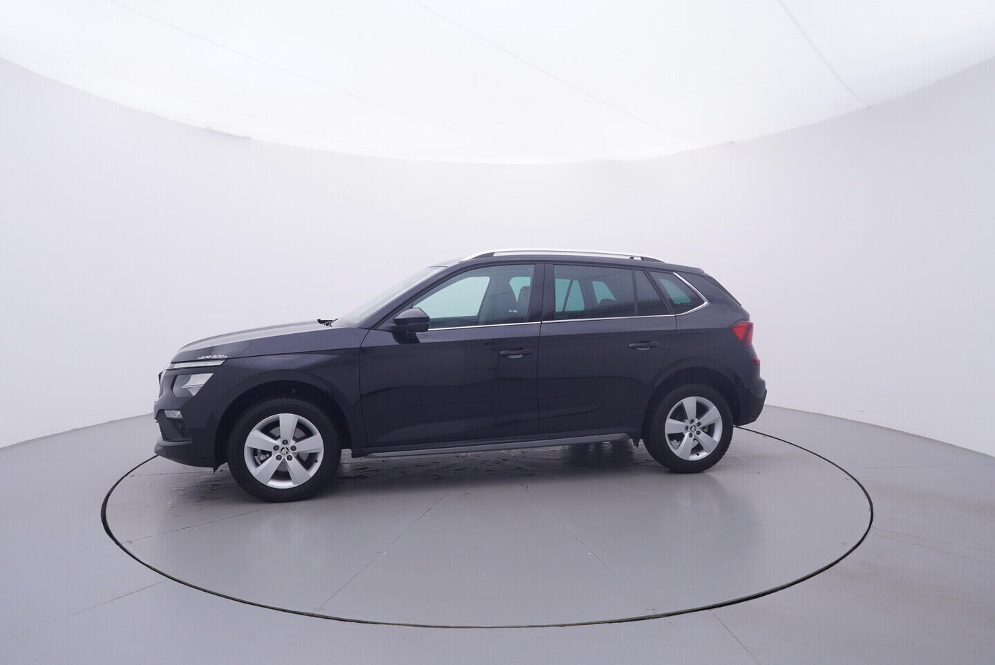 OV190V10780_11.webp_KAMIQ Top Selection 1.0 TSI 85 kW manuál, DPH