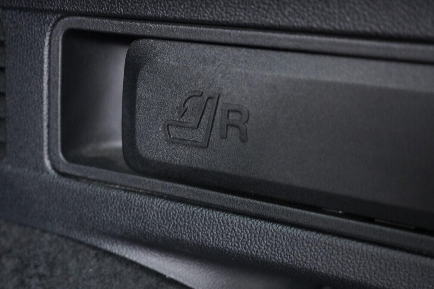 OV190V10781_39.webp_KUGA ST-line X 1.5 Ecoboost 110 kW manuál