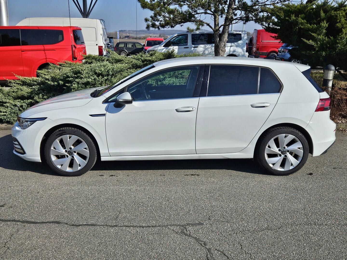 OV190V10782_12.webp_GOLF Style 1.5 TSI 96 kW manuál