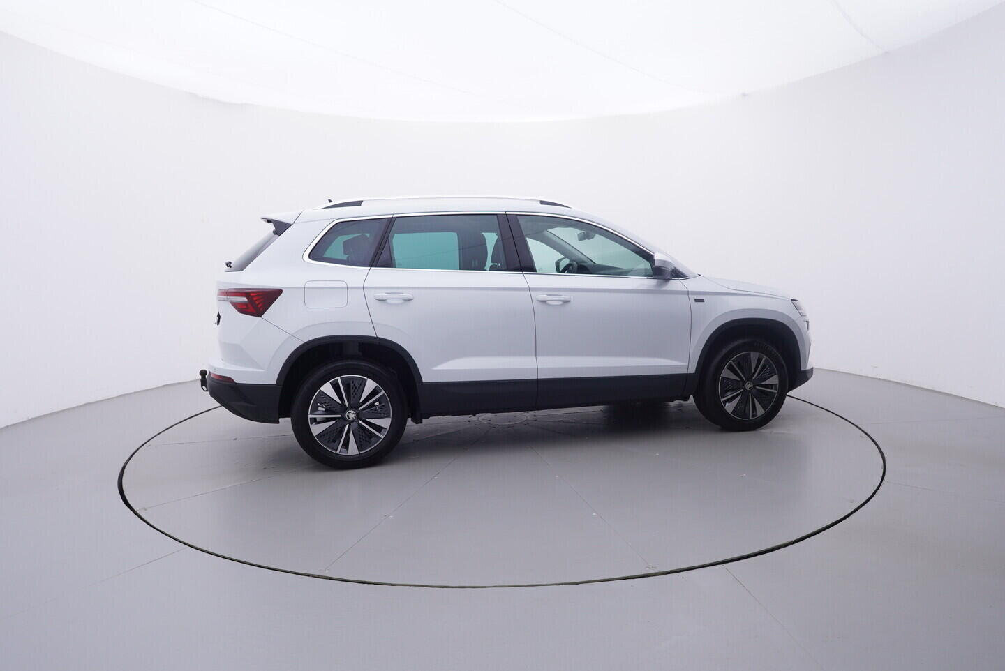 OV190V10783_15.webp_KAROQ Selection 1.5 TSI 110 kW automat, DPH