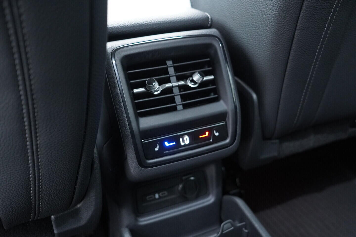 OV190V10784_38.webp_KODIAQ Selection 2.0 TDI 142 kW automat, DPH