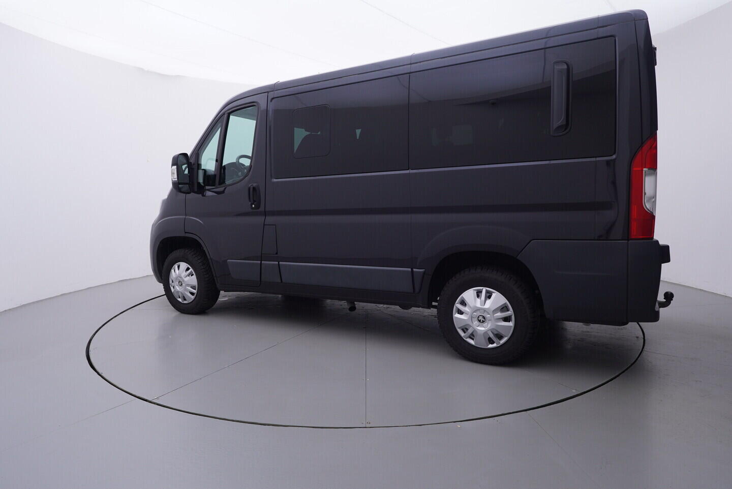 OV190V10785_12.webp_BOXER  2.0 BlueHDi 96 kW manuál