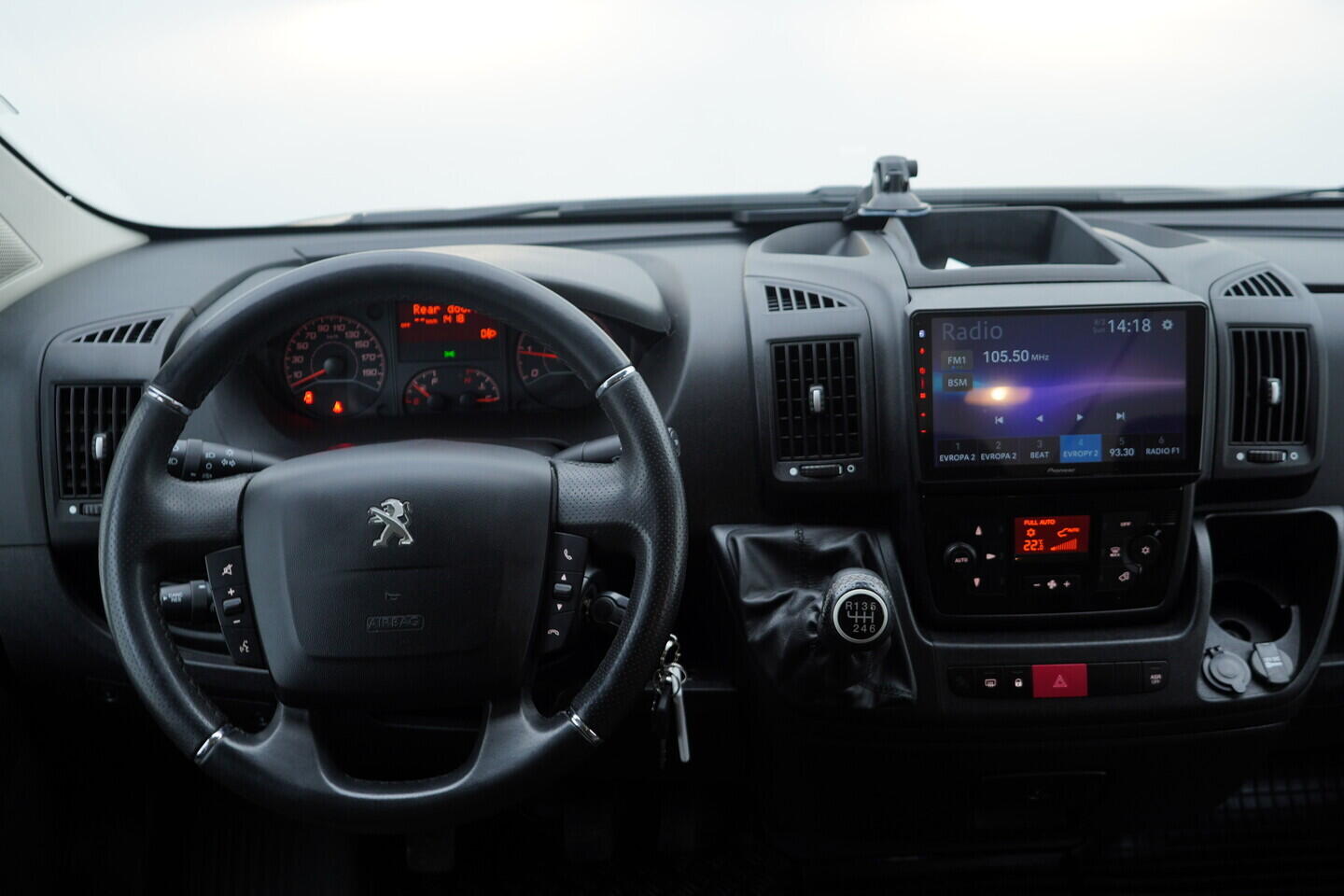 OV190V10785_27.webp_BOXER  2.0 BlueHDi 96 kW manuál