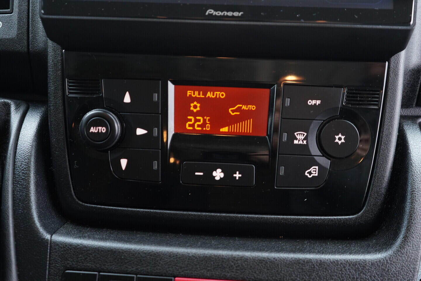 OV190V10785_30.webp_BOXER  2.0 BlueHDi 96 kW manuál