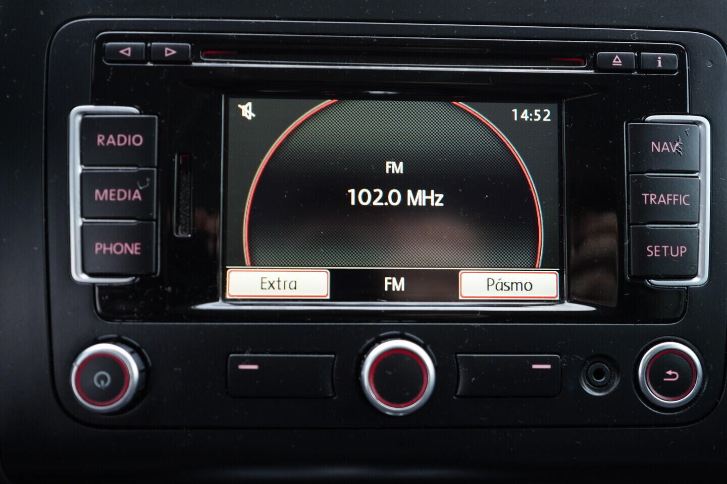 OV190V10788_29.webp_TOURAN  2.0 TDI 103 kW automat