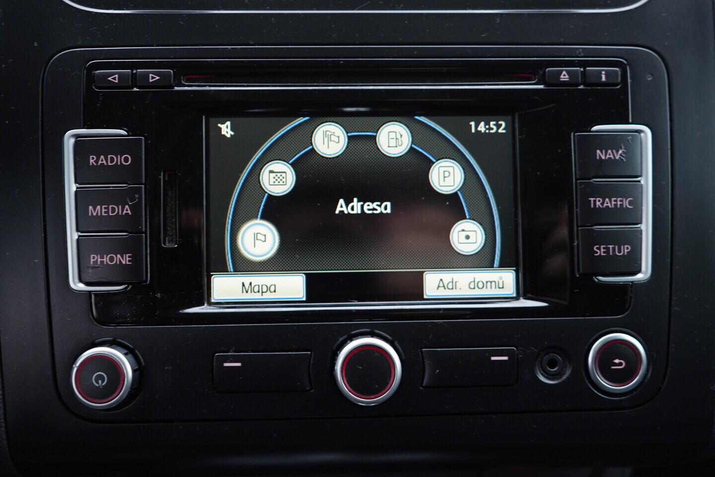 OV190V10788_31.webp_TOURAN  2.0 TDI 103 kW automat