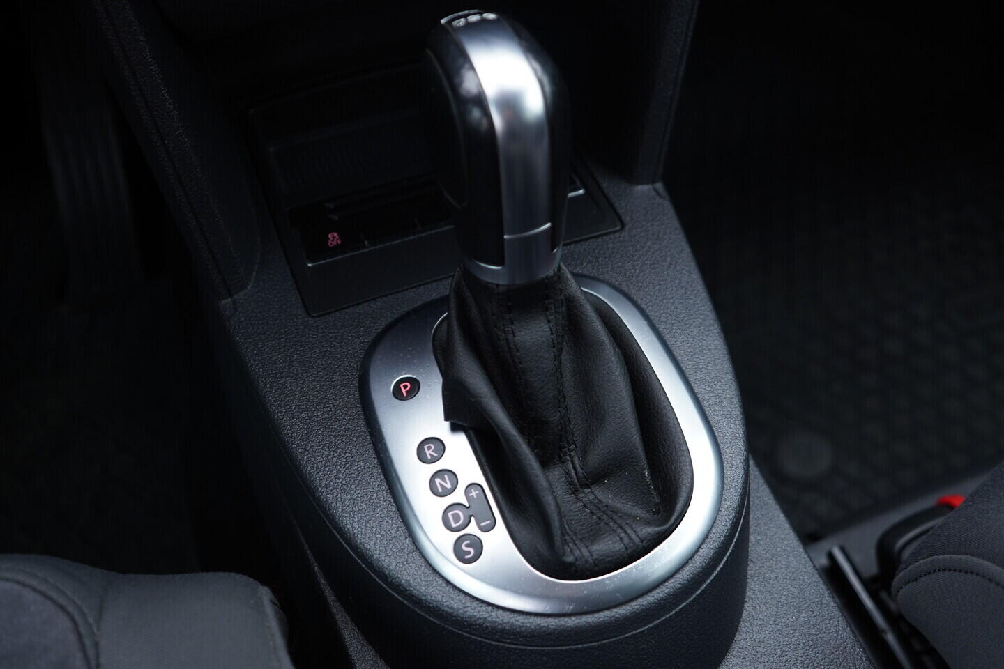 OV190V10788_34.webp_TOURAN  2.0 TDI 103 kW automat