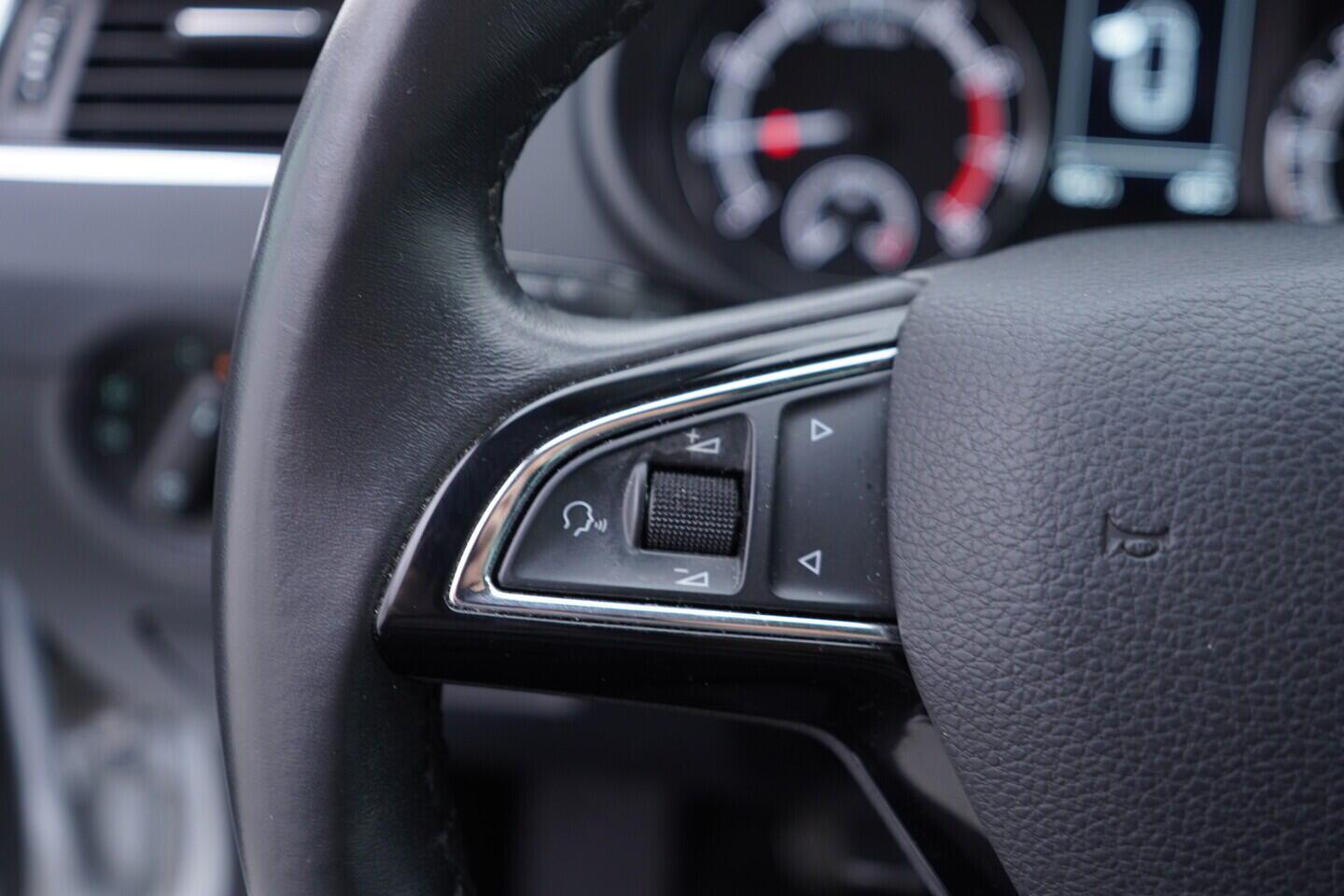 OV190V10789_25.webp_OCTAVIA Ambition 1.0 TSI 85 kW manuál