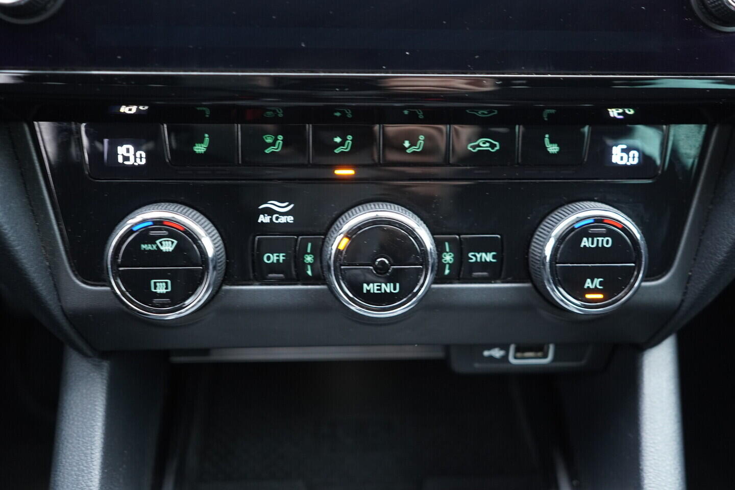 OV190V10789_32.webp_OCTAVIA Ambition 1.0 TSI 85 kW manuál