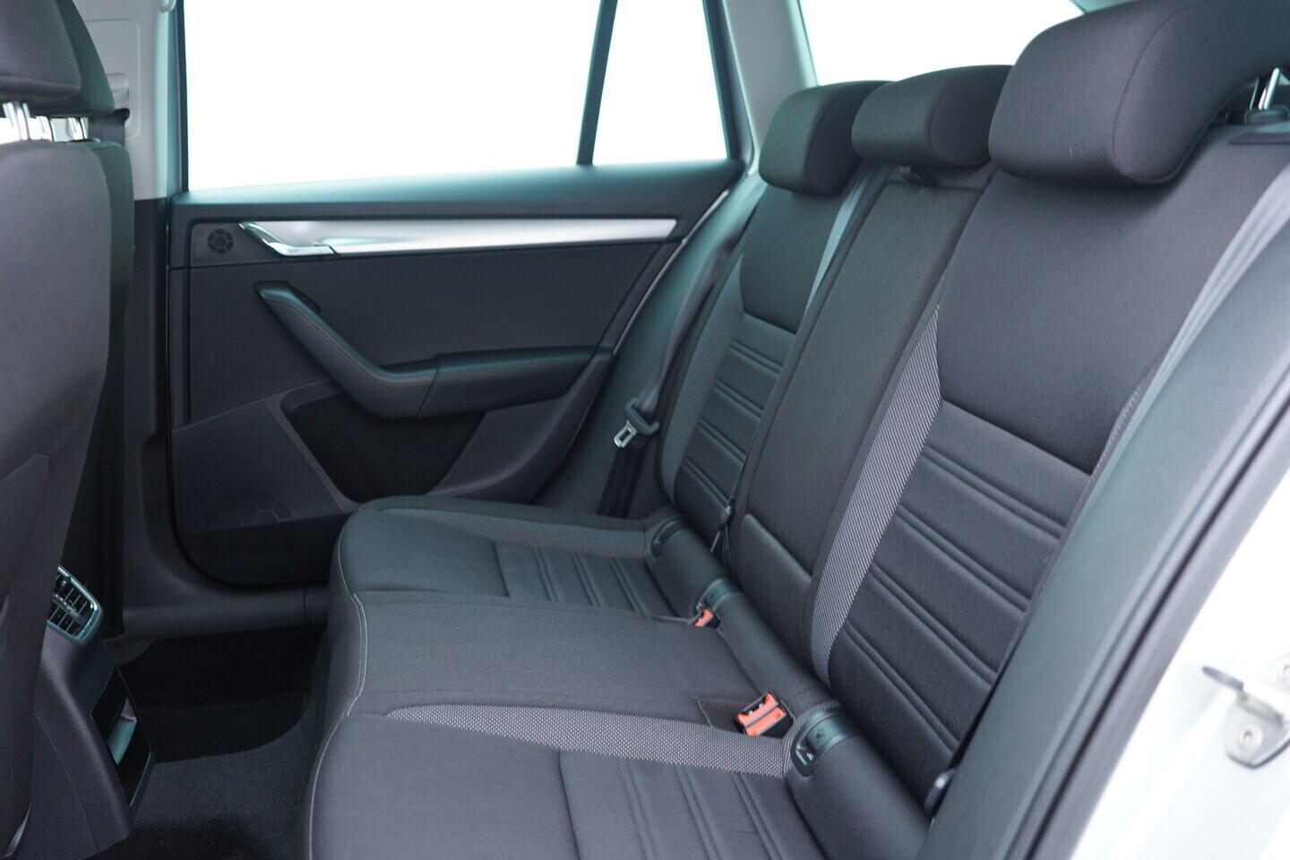 OV190V10789_36.webp_OCTAVIA Ambition 1.0 TSI 85 kW manuál