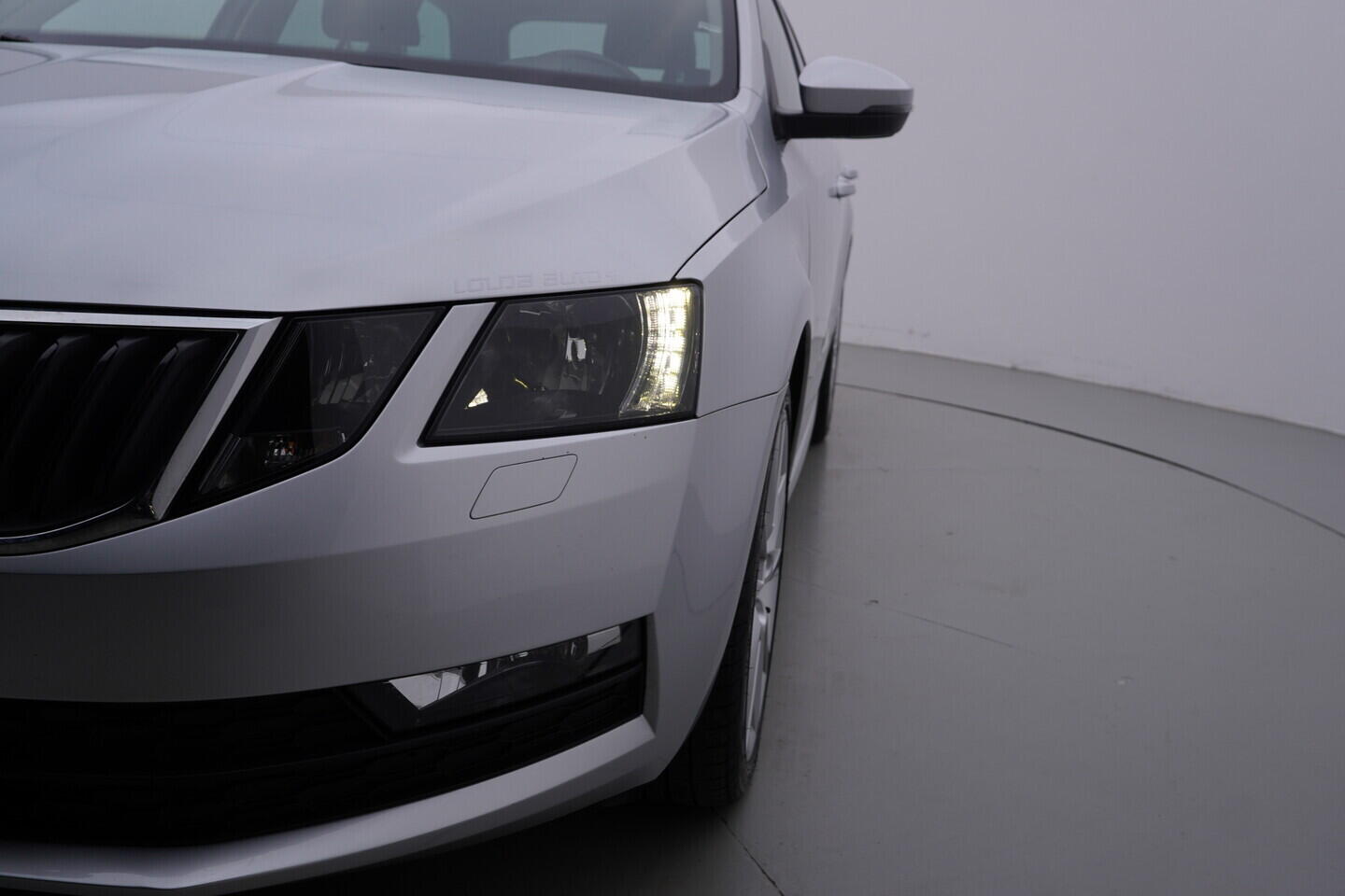 OV190V10789_42.webp_OCTAVIA Ambition 1.0 TSI 85 kW manuál