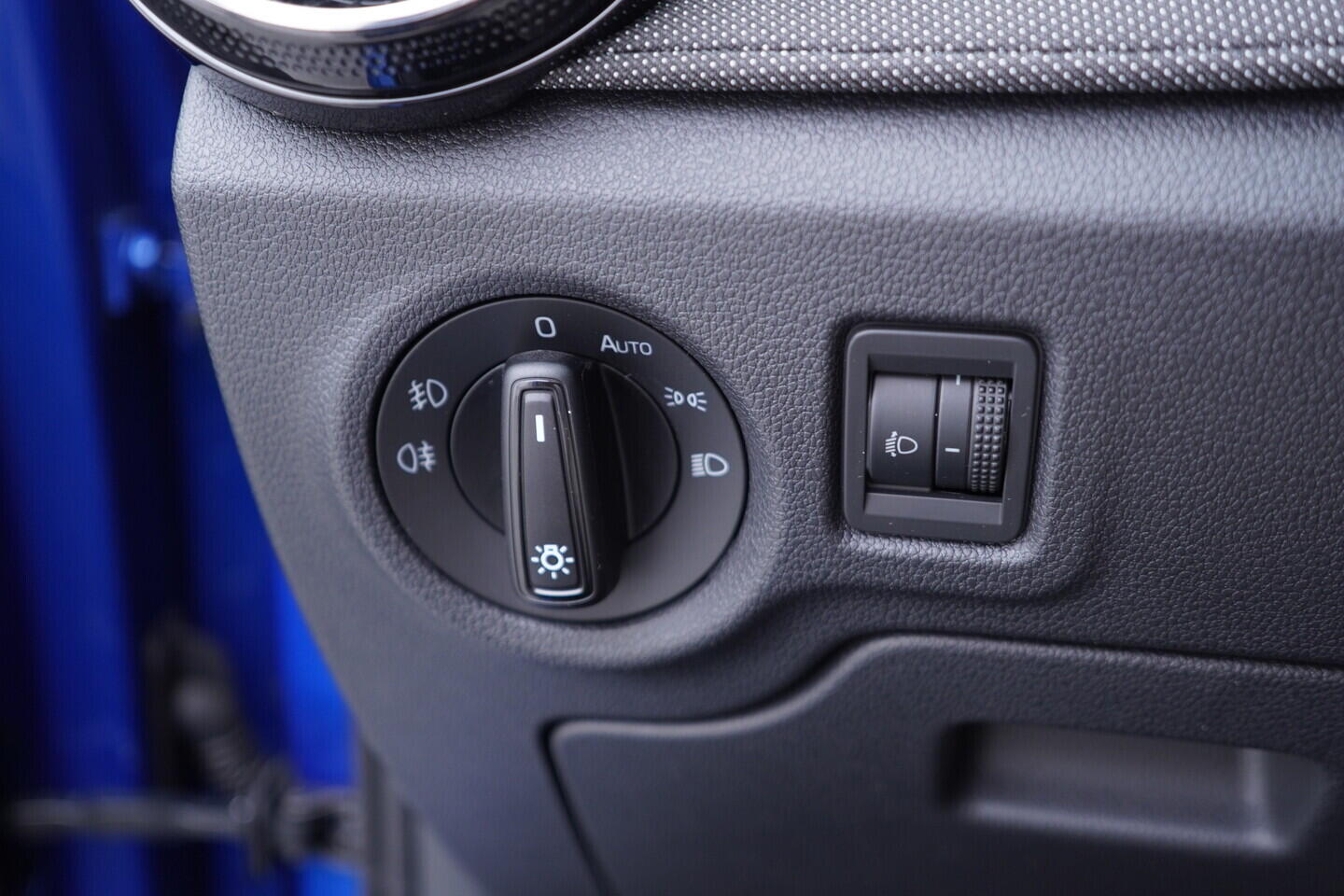 OV190V10790_25.webp_FABIA Selection 1.0 TSI 70 kW manuál, DPH