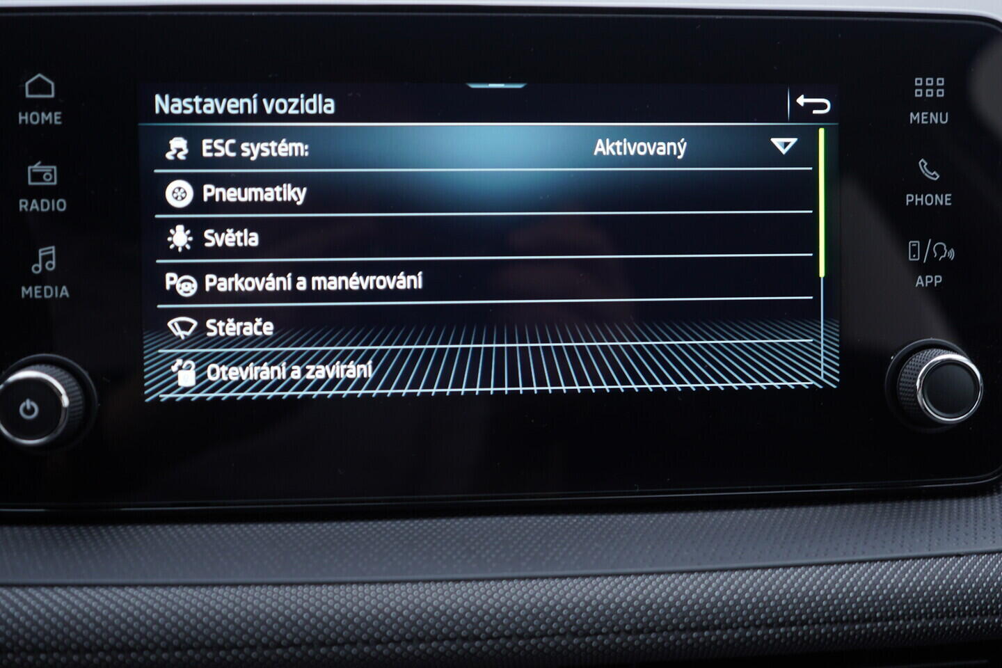 OV190V10790_32.webp_FABIA Selection 1.0 TSI 70 kW manuál, DPH