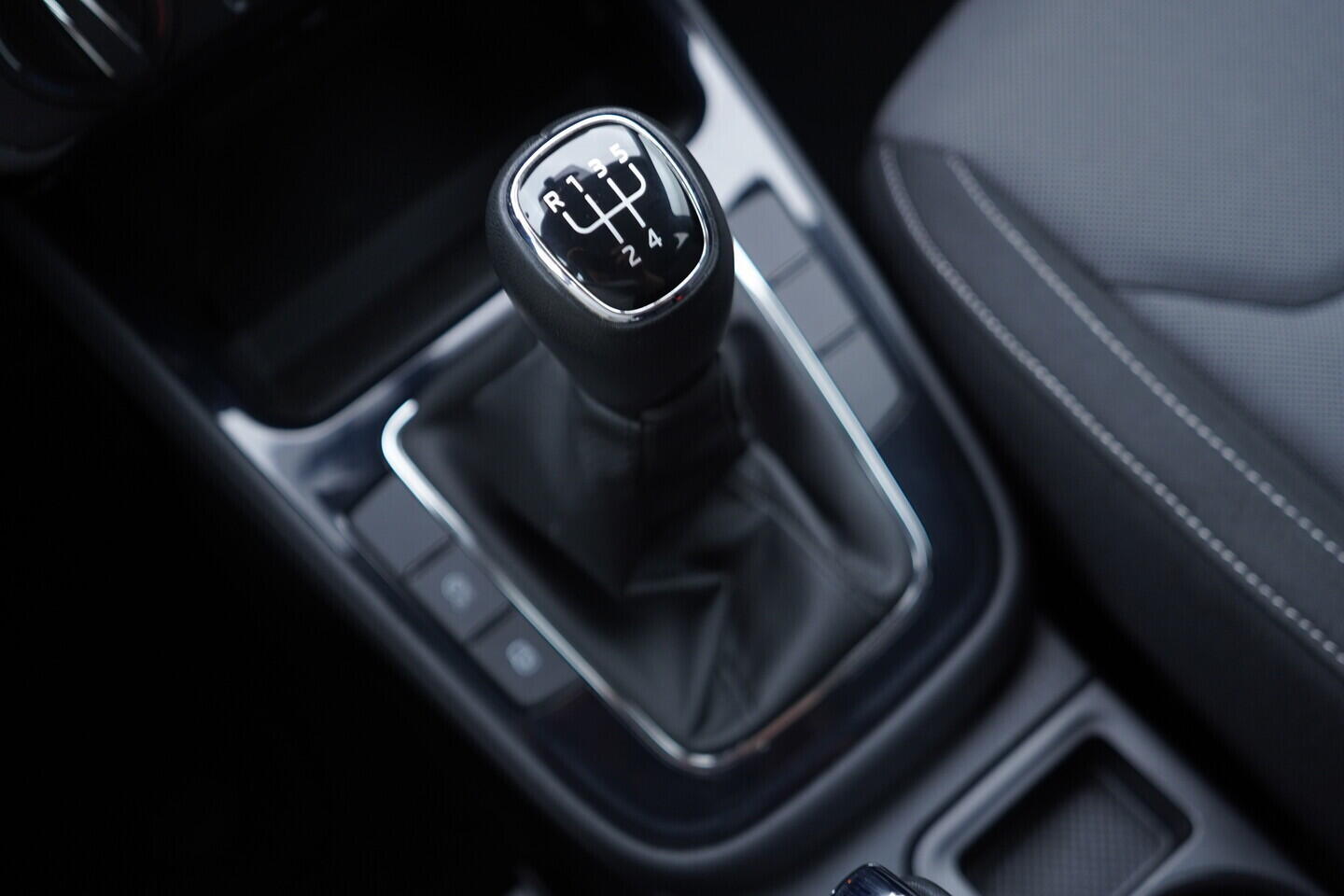 OV190V10790_35.webp_FABIA Selection 1.0 TSI 70 kW manuál, DPH