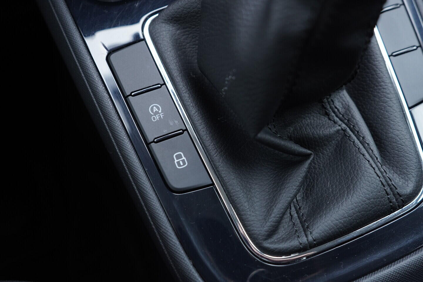 OV190V10790_36.webp_FABIA Selection 1.0 TSI 70 kW manuál, DPH