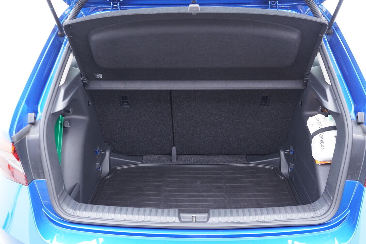 OV190V10790_40.webp_FABIA Selection 1.0 TSI 70 kW manuál, DPH