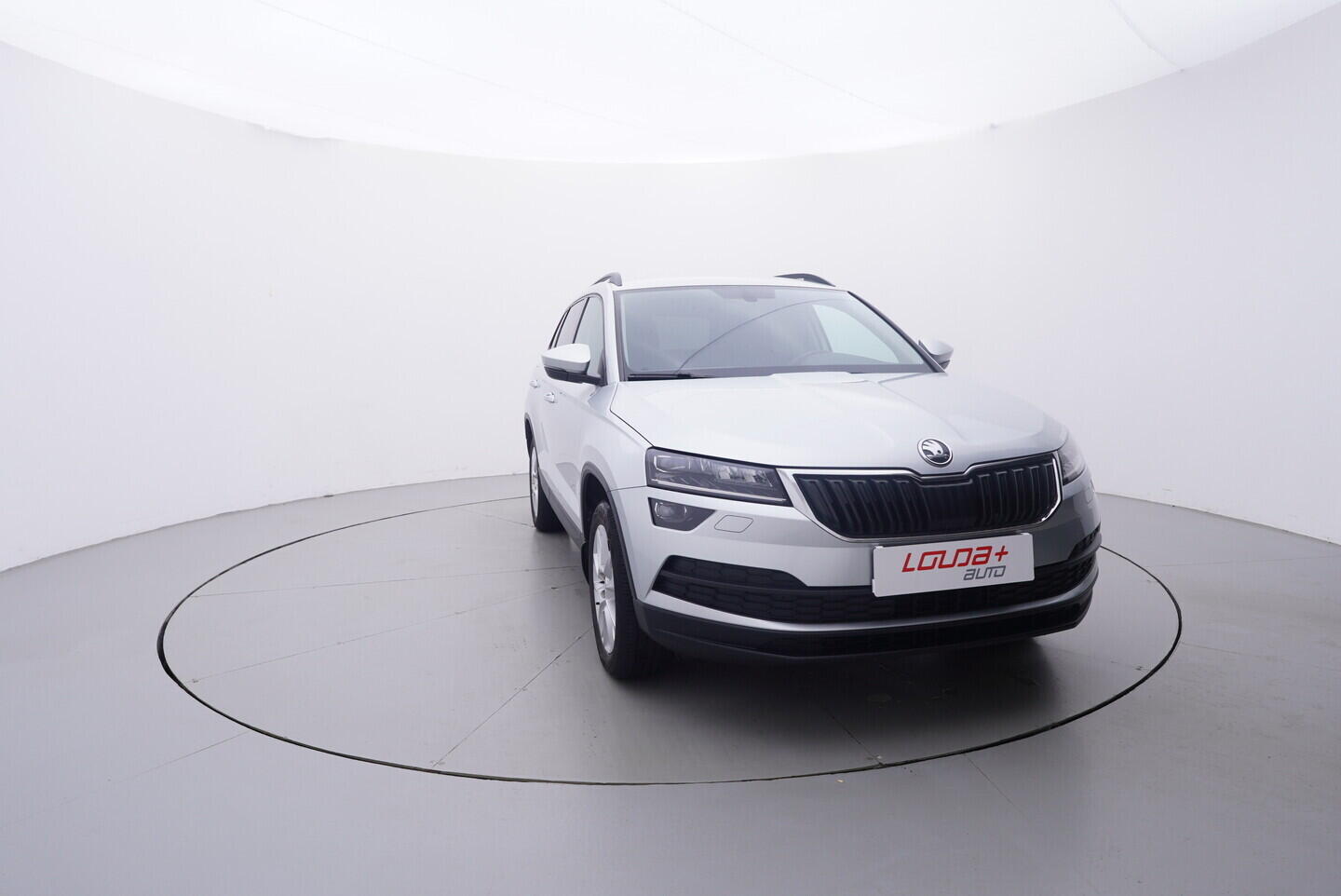 OV190V10792_17.webp_KAROQ Ambition 1.6 TDI 85 kW manuál