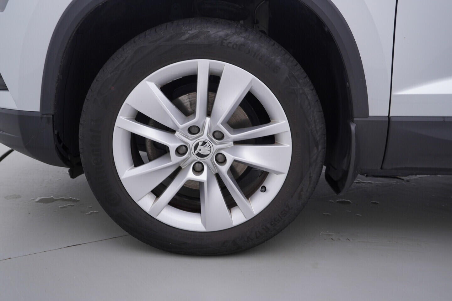 OV190V10792_42.webp_KAROQ Ambition 1.6 TDI 85 kW manuál