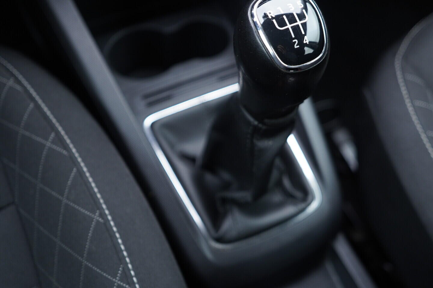 OV190V10793_32.webp_FABIA Style 1.0 TSI 70 kW manuál