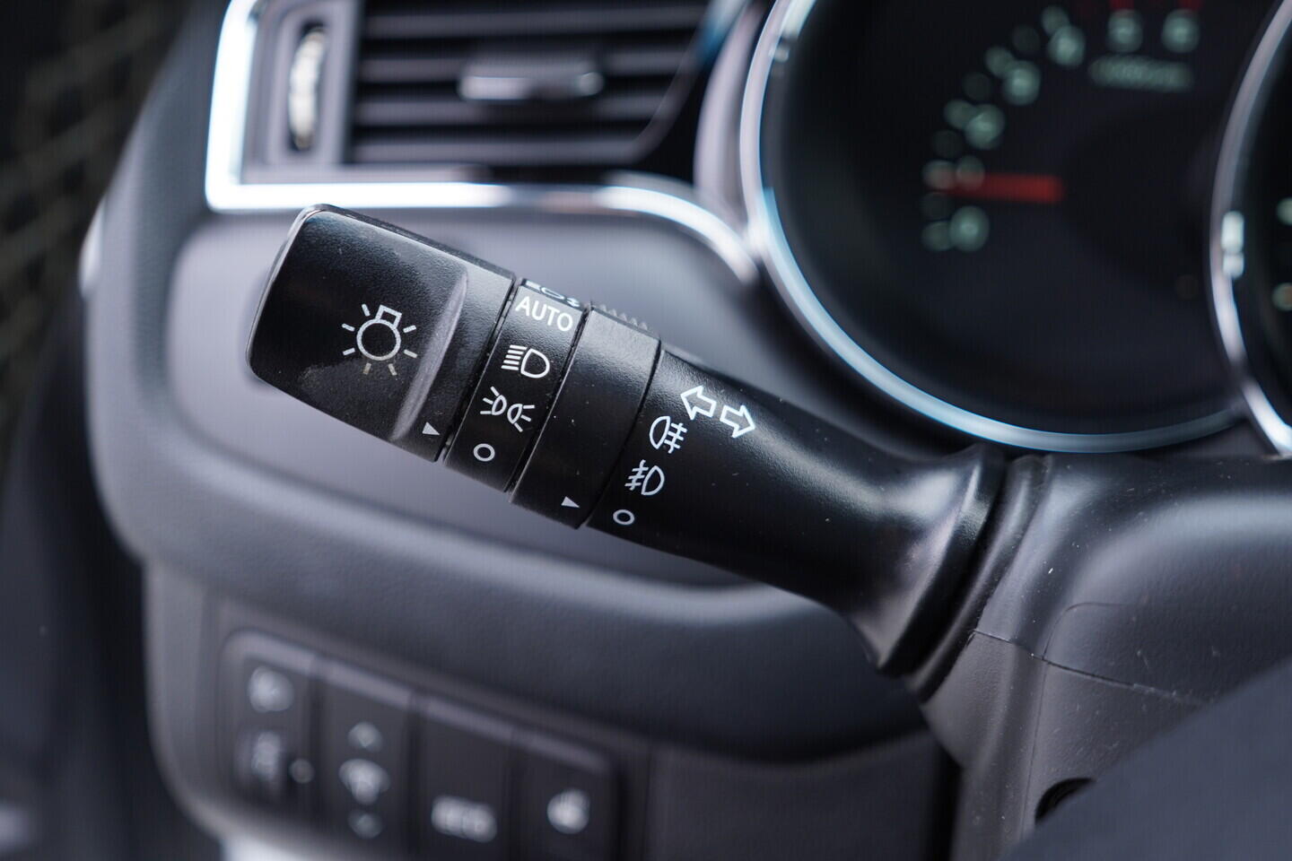 OV190V10794_23.webp_CEED GT-line 1.6 CRDi 100 kW automat